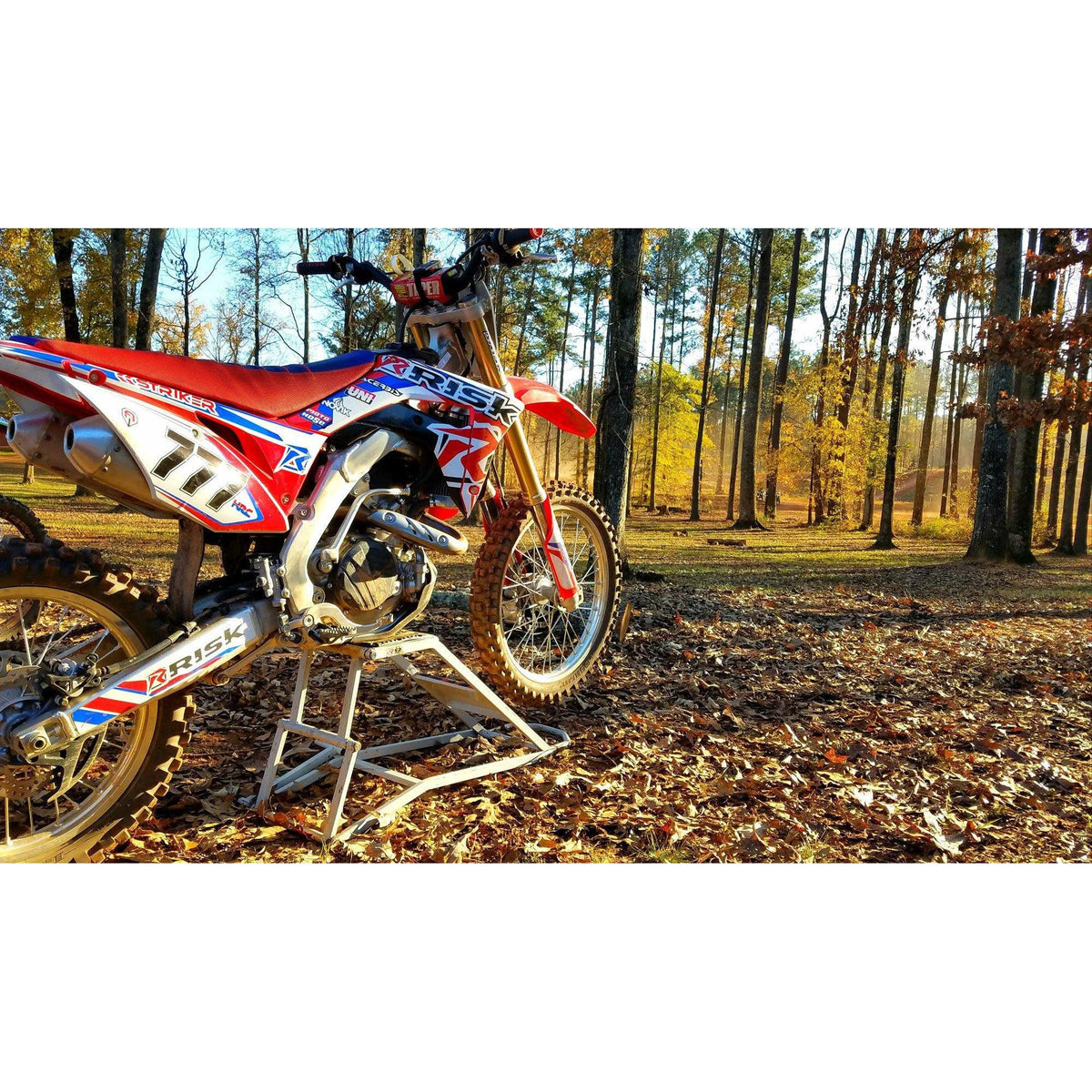 RR1 Ride-On Motocross Lift / Stand - Refurbished/Scratch & Dent - Risk Racing